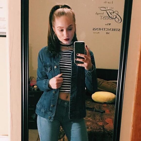 Forever 21 Jeans Jacket - Picture 1 of 3